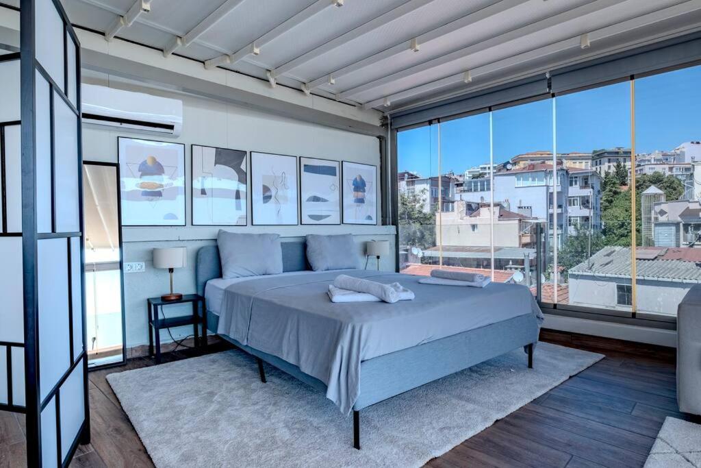 Penthouse: View & Retractable Roof Istanboel